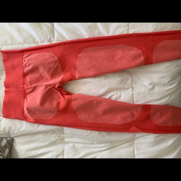 Coral Workout Leggings (DoYouEven) - Picture 4 of 4